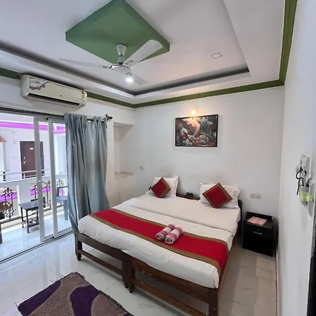 Hotel Queen Queen Sea-3